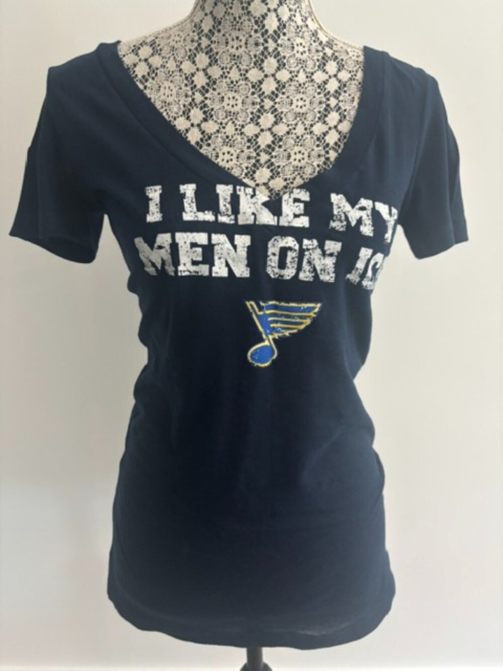 Saint Louis Blues Hockey V-Neck T-Shirt - Small